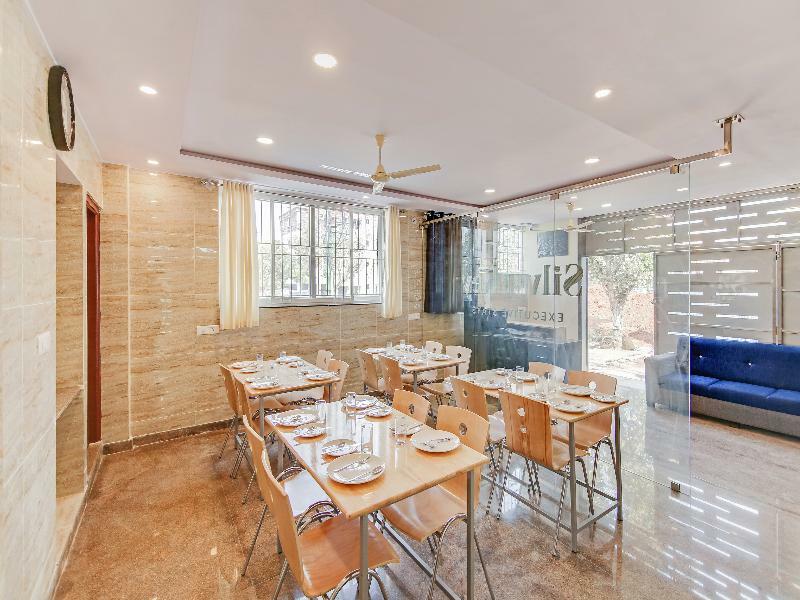 Hotel Silverkey Executive 23042 Global Village Tec